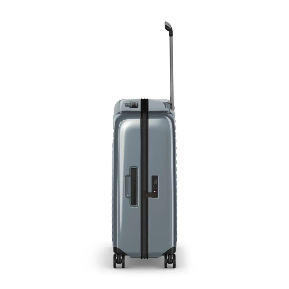 Victorinox Airox Spinner 69cm - Image 42