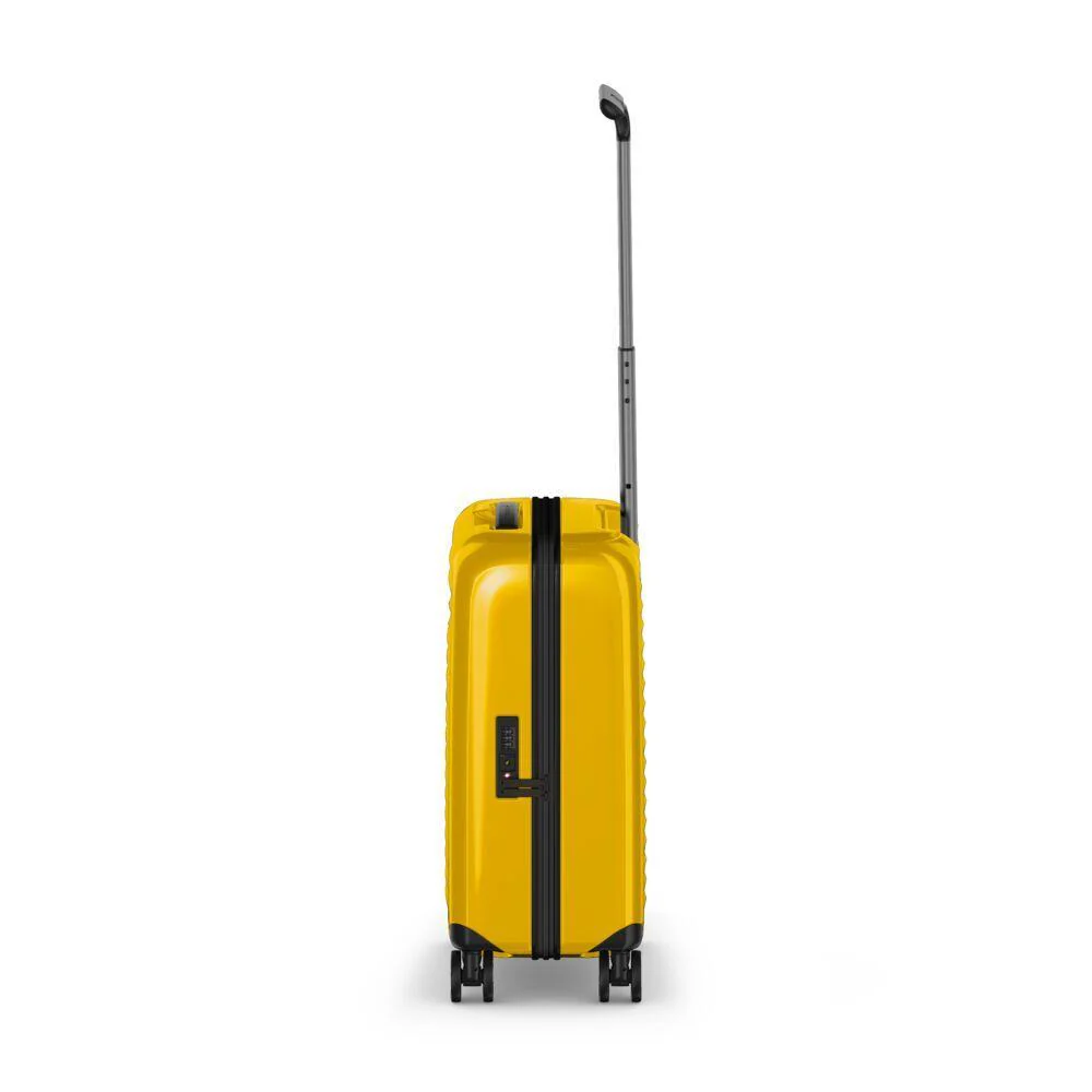 Victorinox Airox Spinner 75cm - Image 33