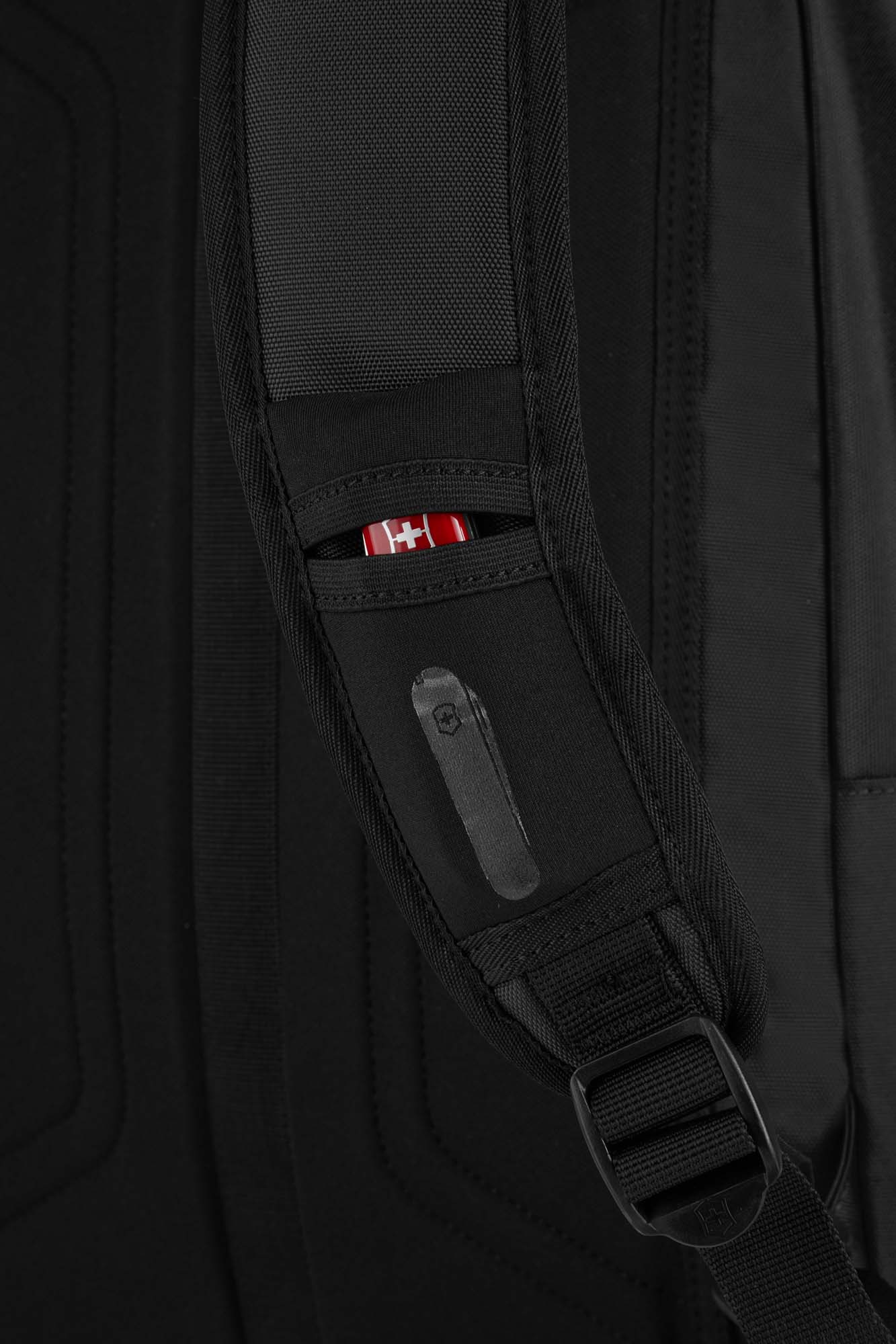 Victorinox Altmont Original Standard Backpack - Image 5