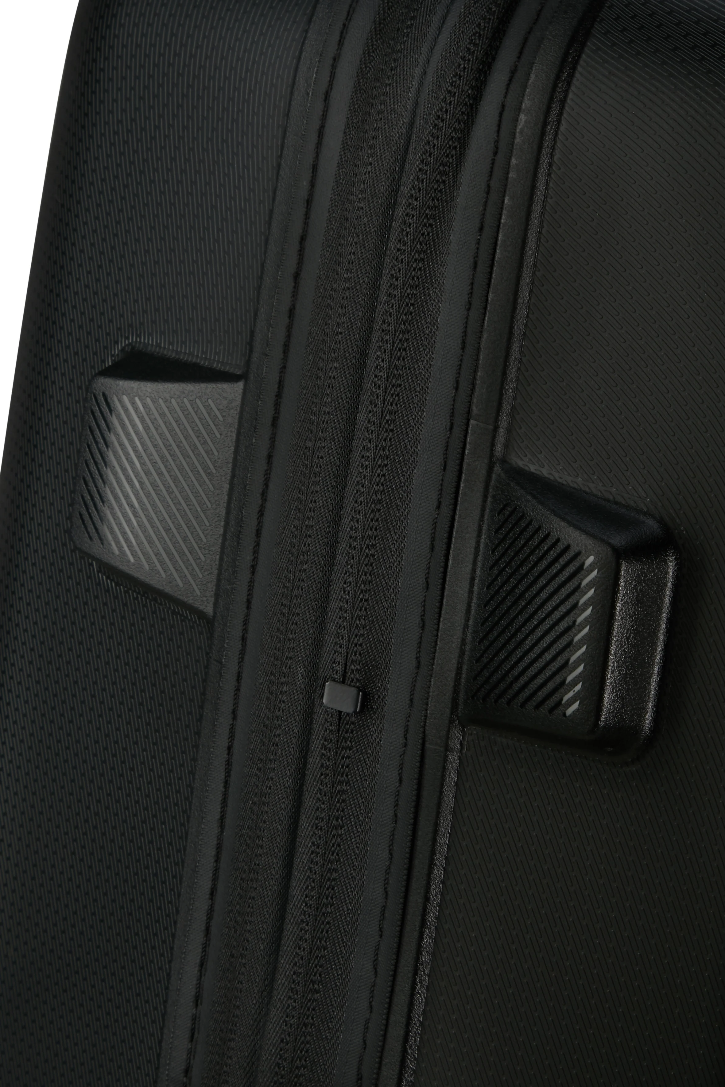 American Tourister DashPop Expandable 67cm Spinner - Image 4