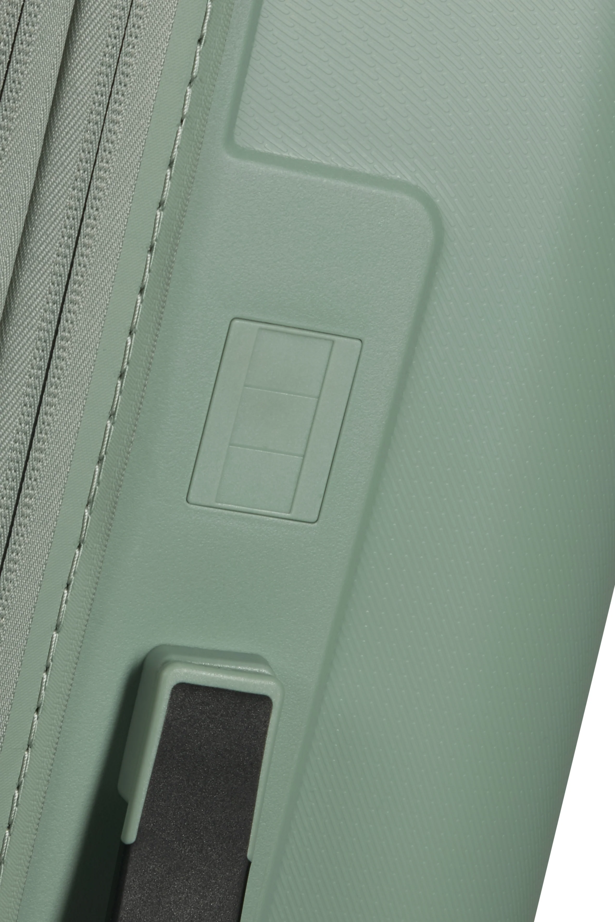 American Tourister DashPop Expandable 67cm Spinner - Image 73