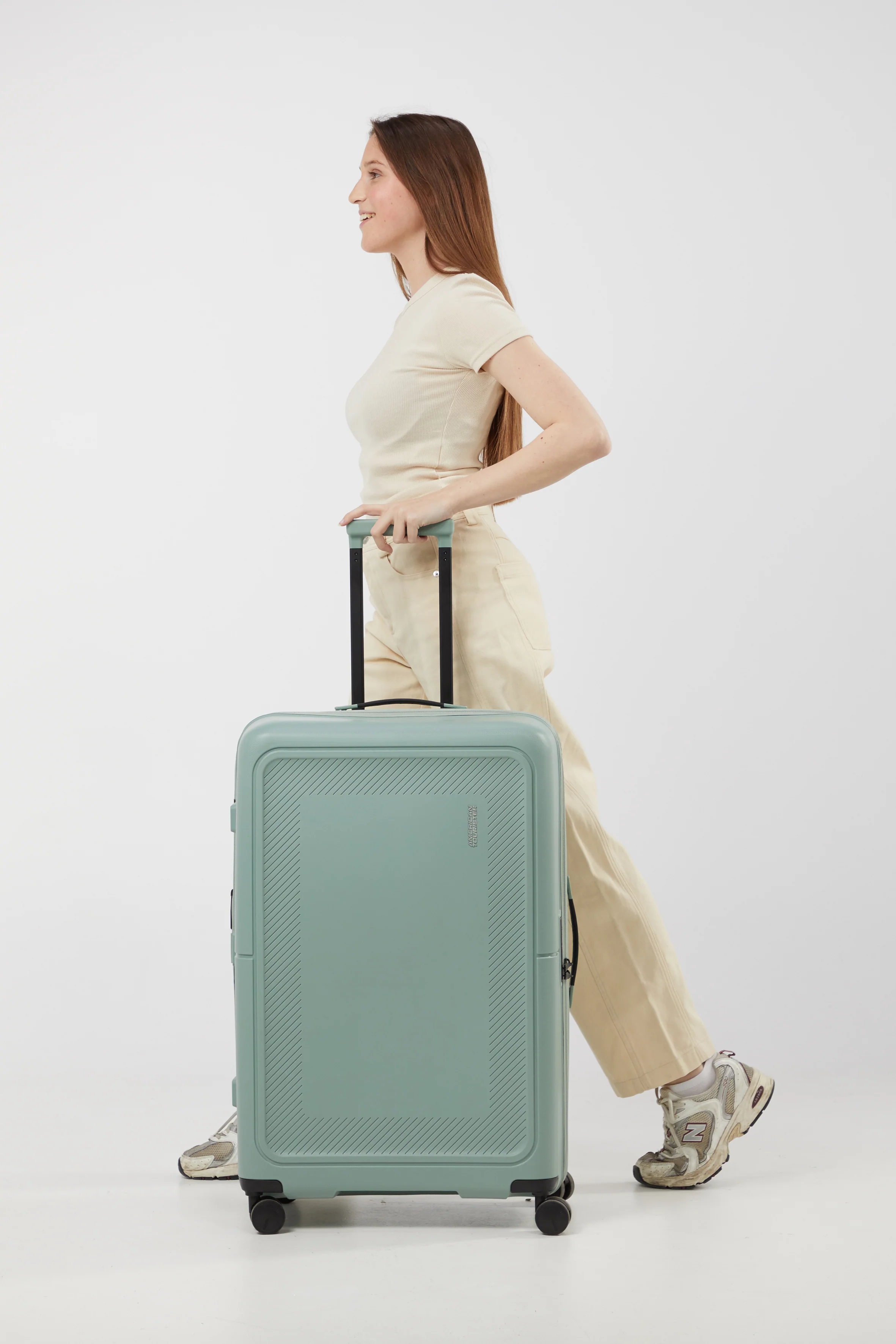 American Tourister DashPop Expandable 77cm Spinner - Image 96
