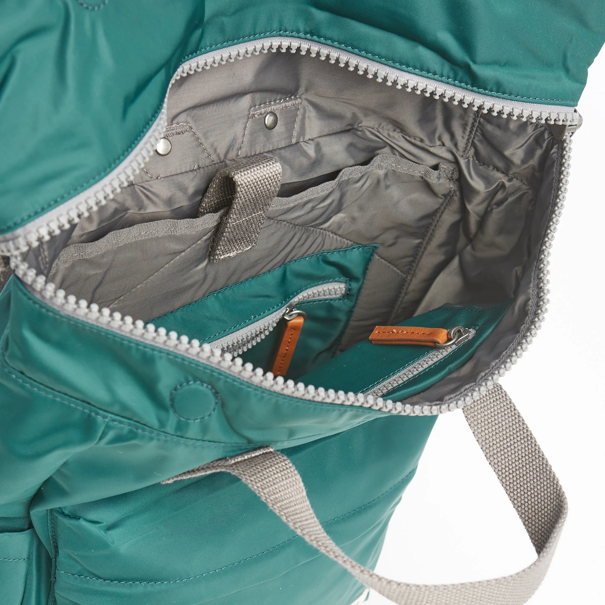 Roka Canfield B Medium Sustainable Nylon - Image 50
