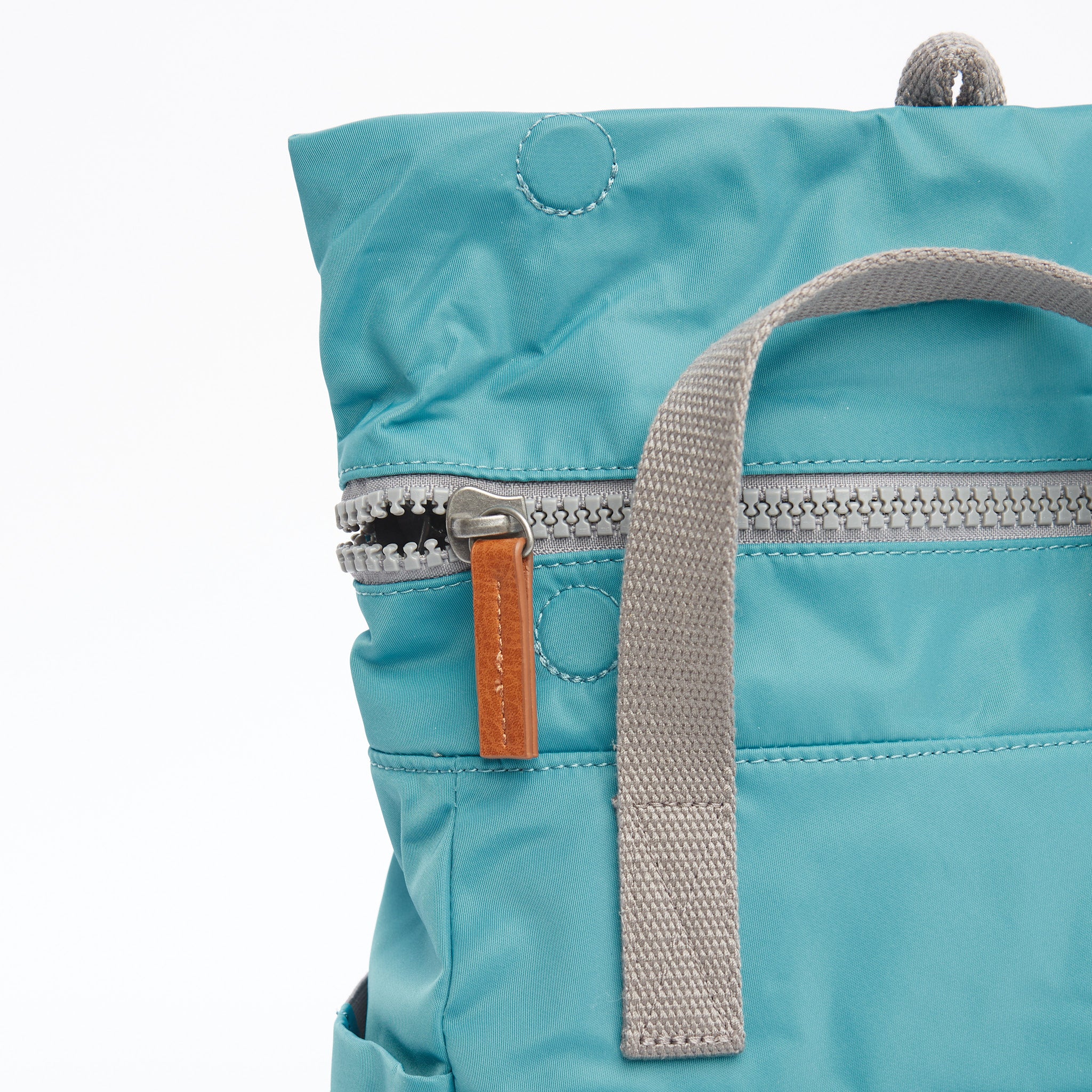 Roka Canfield B Small Sustainable Nylon - Image 15