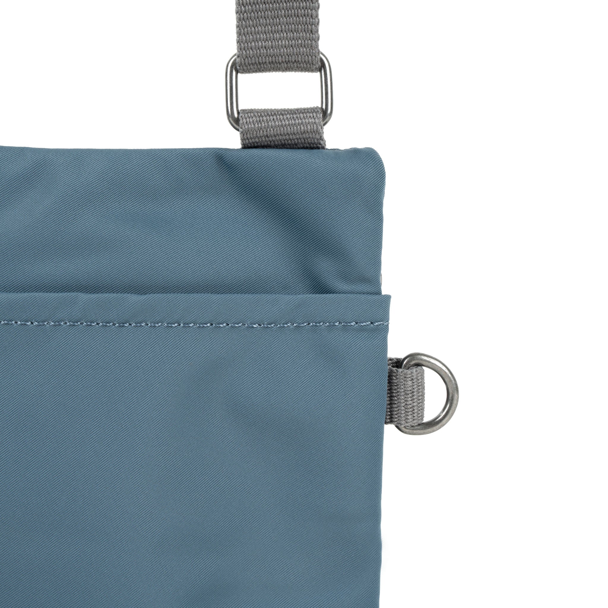 Roka Chelsea Pocket Sling Sustainable Nylon - Image 4