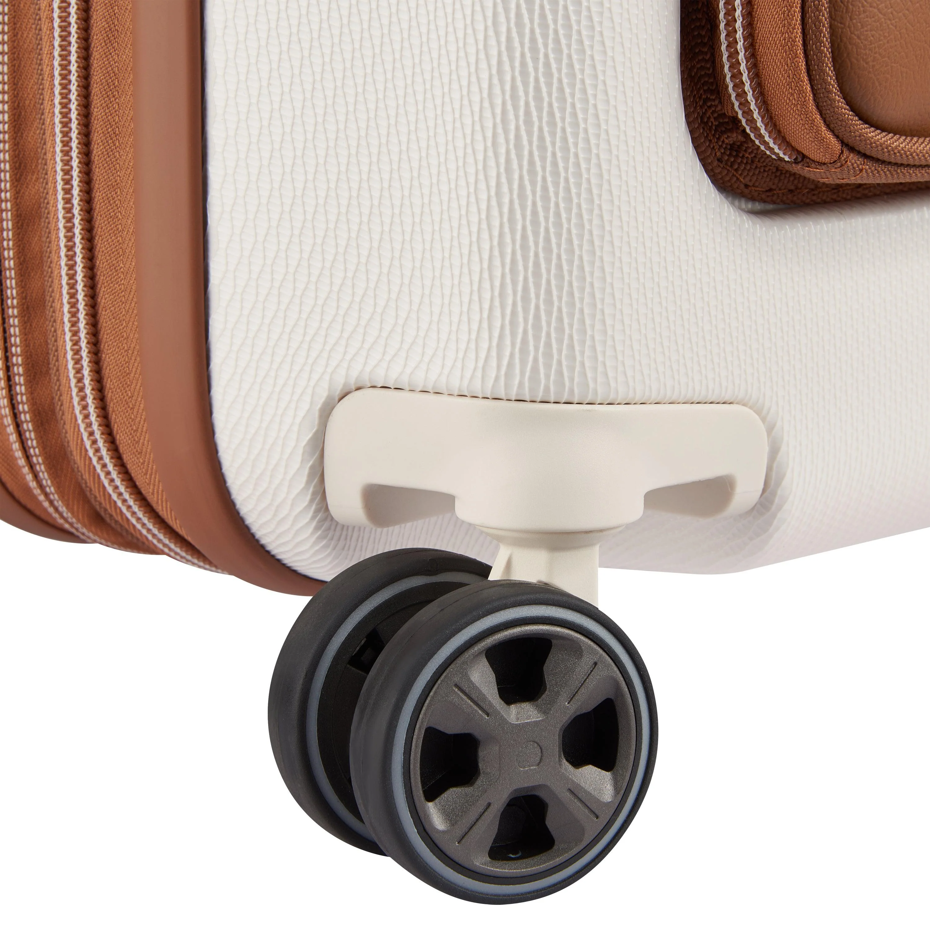 Delsey Chatelet Air 2.0 Spinner 55cm Exp Business Cabin (Front Pocket) - Image 14
