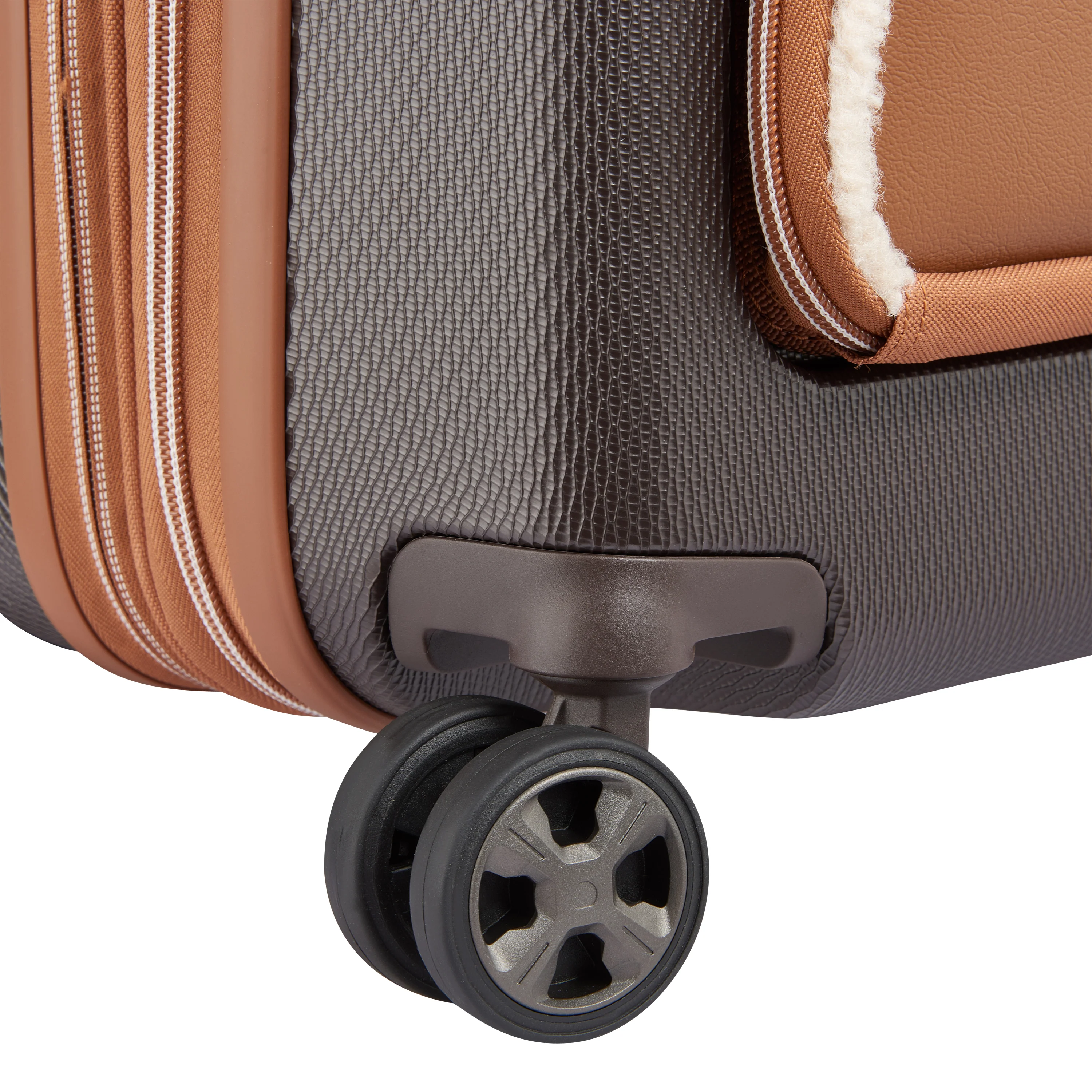 Delsey Chatelet Air 2.0 Spinner 55cm Exp Business Cabin (Front Pocket) - Image 38