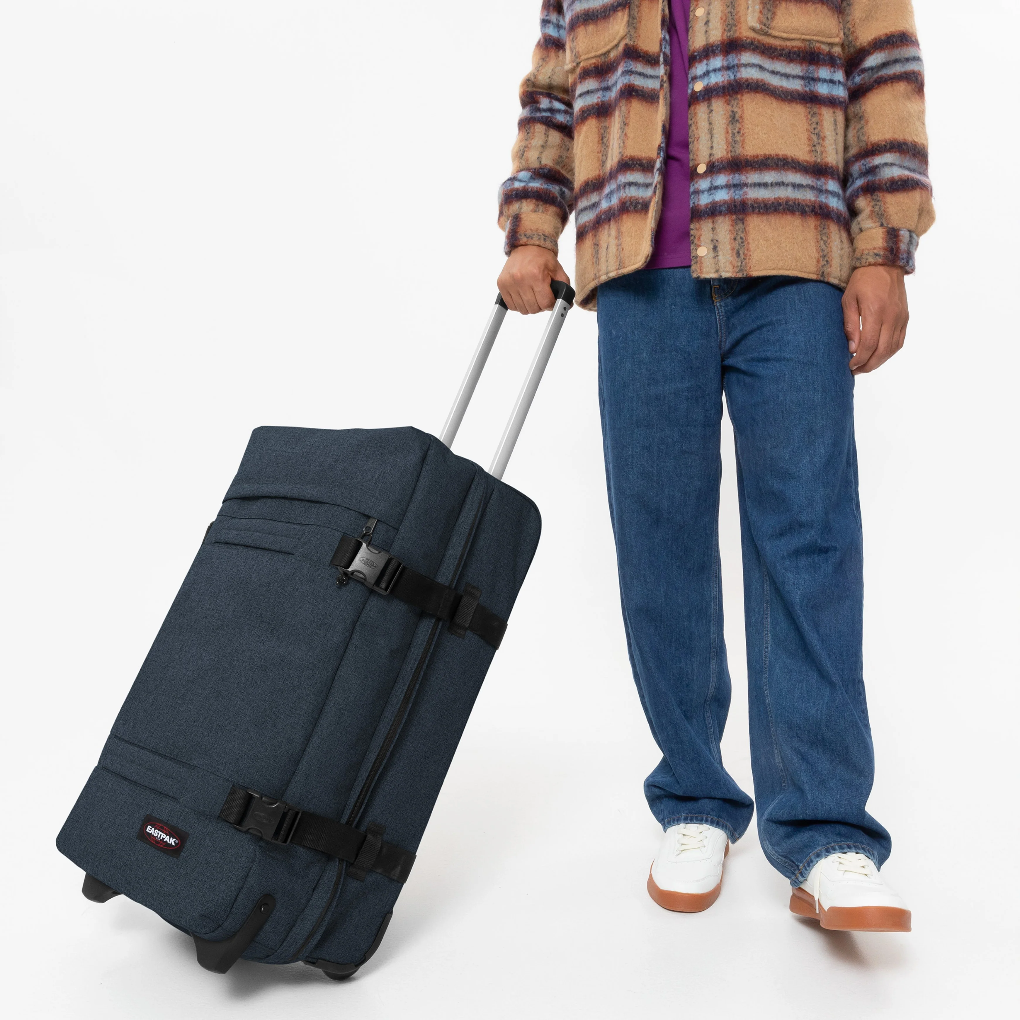 Eastpak Transit'R  2 Wheel Medium - 67cm - Image 21