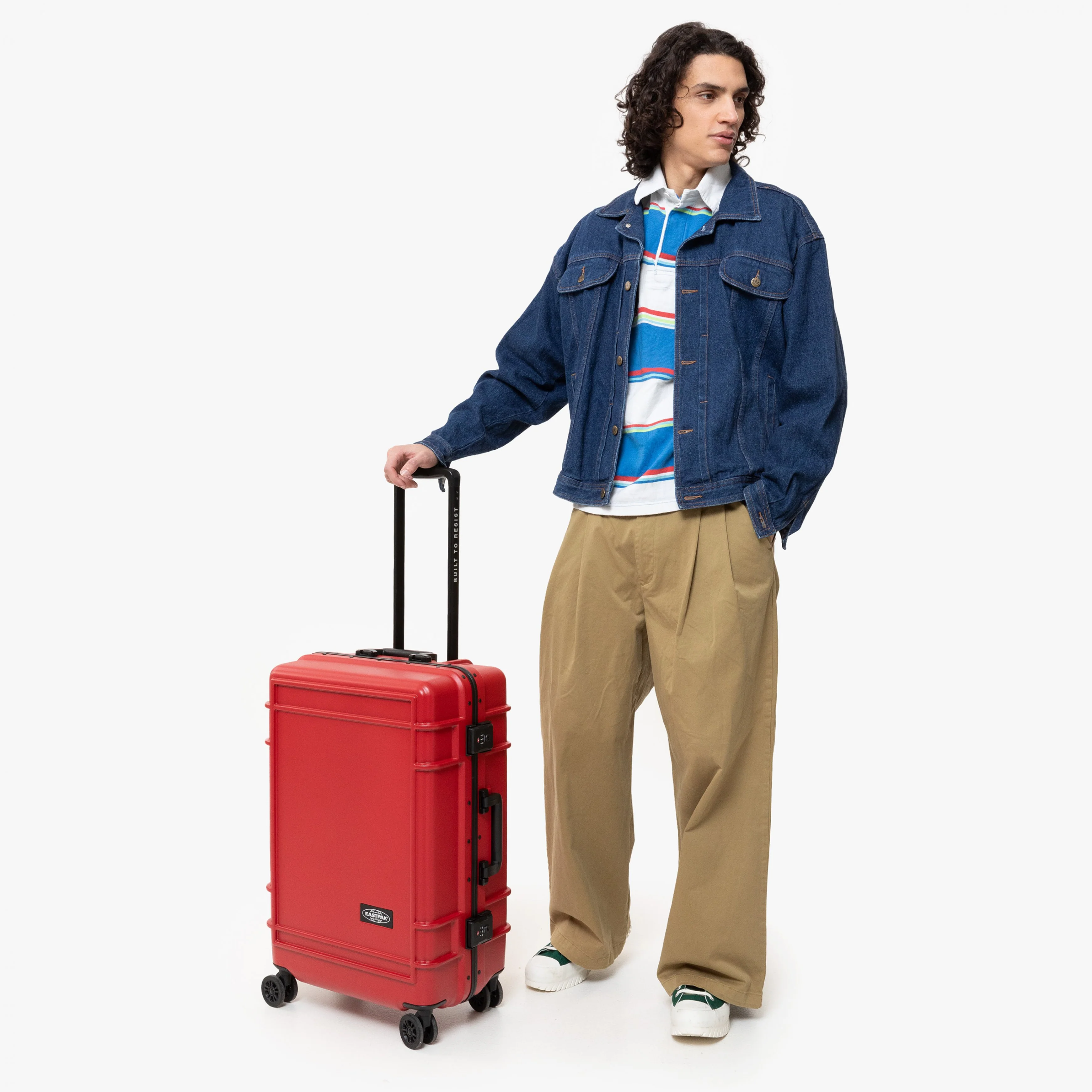 Eastpak Resist'R 4 Wheel 68.5cm Medium Suitcase - Image 5