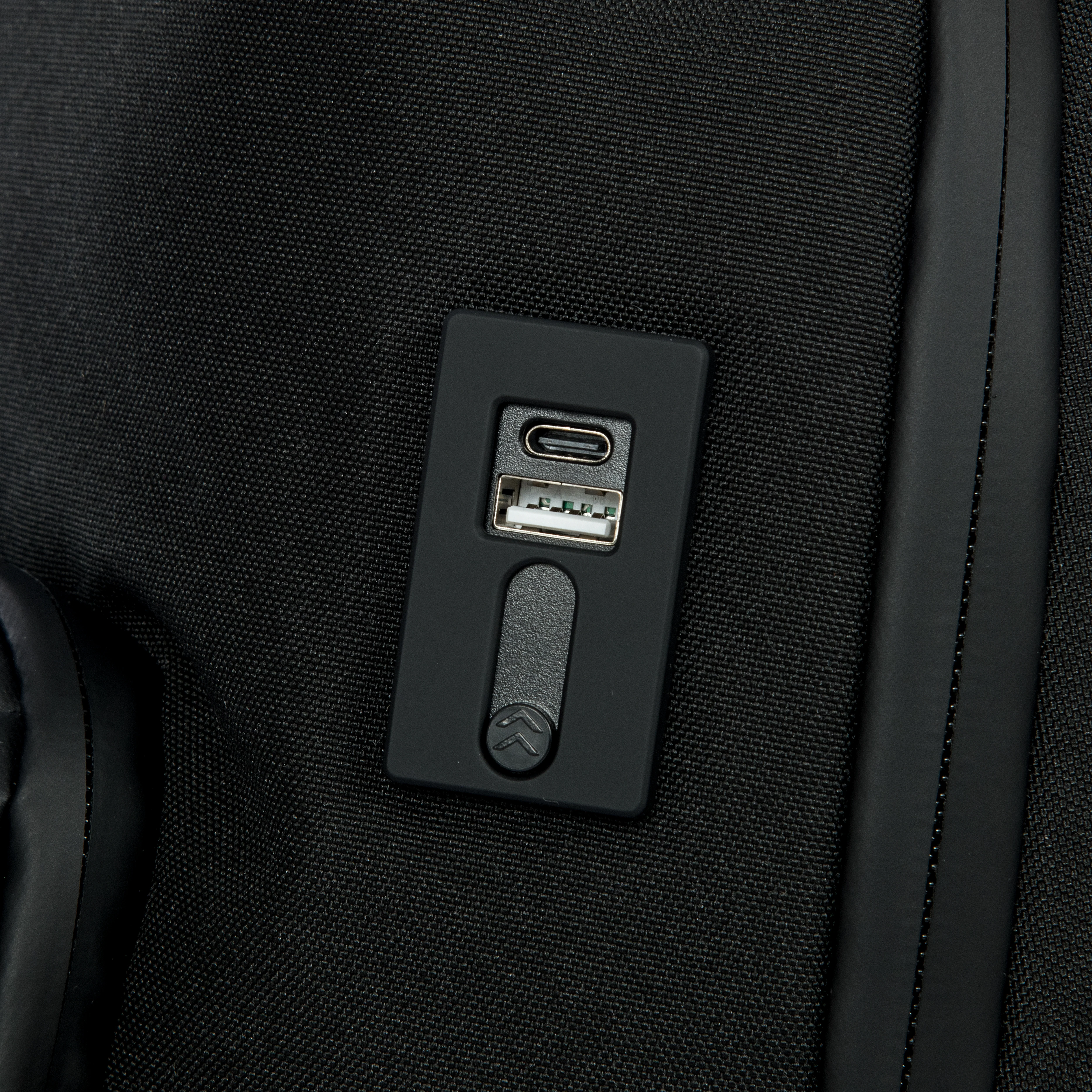 Porsche Design Urban Eco Backpack Small - Image 9