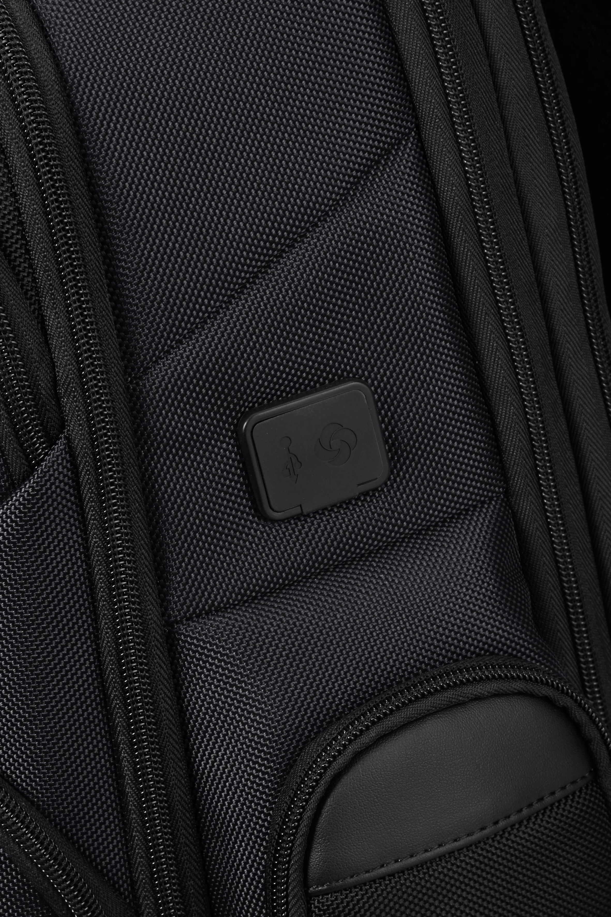 Samsonite PRO-DLX 6 - 15.6 EXP Backpack - Image 13