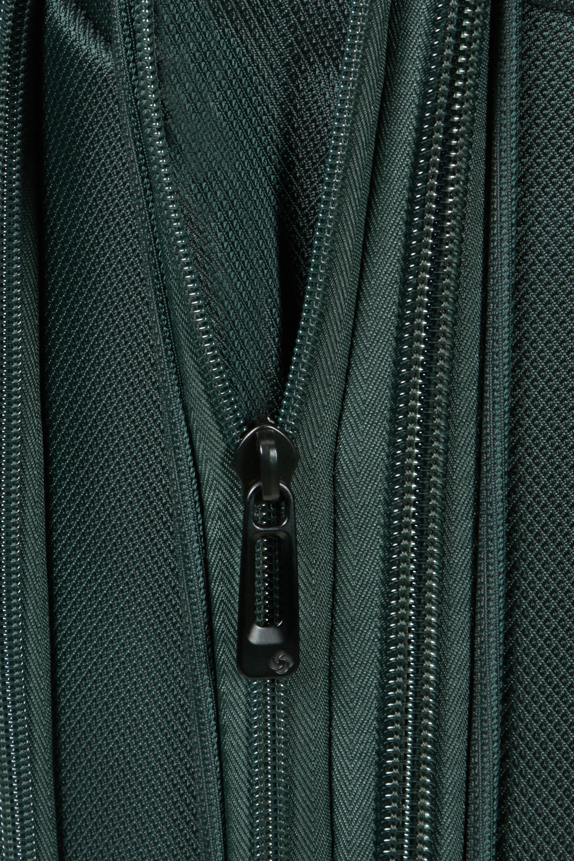 Samsonite Respark 67cm Expandable Spinner - Image 40