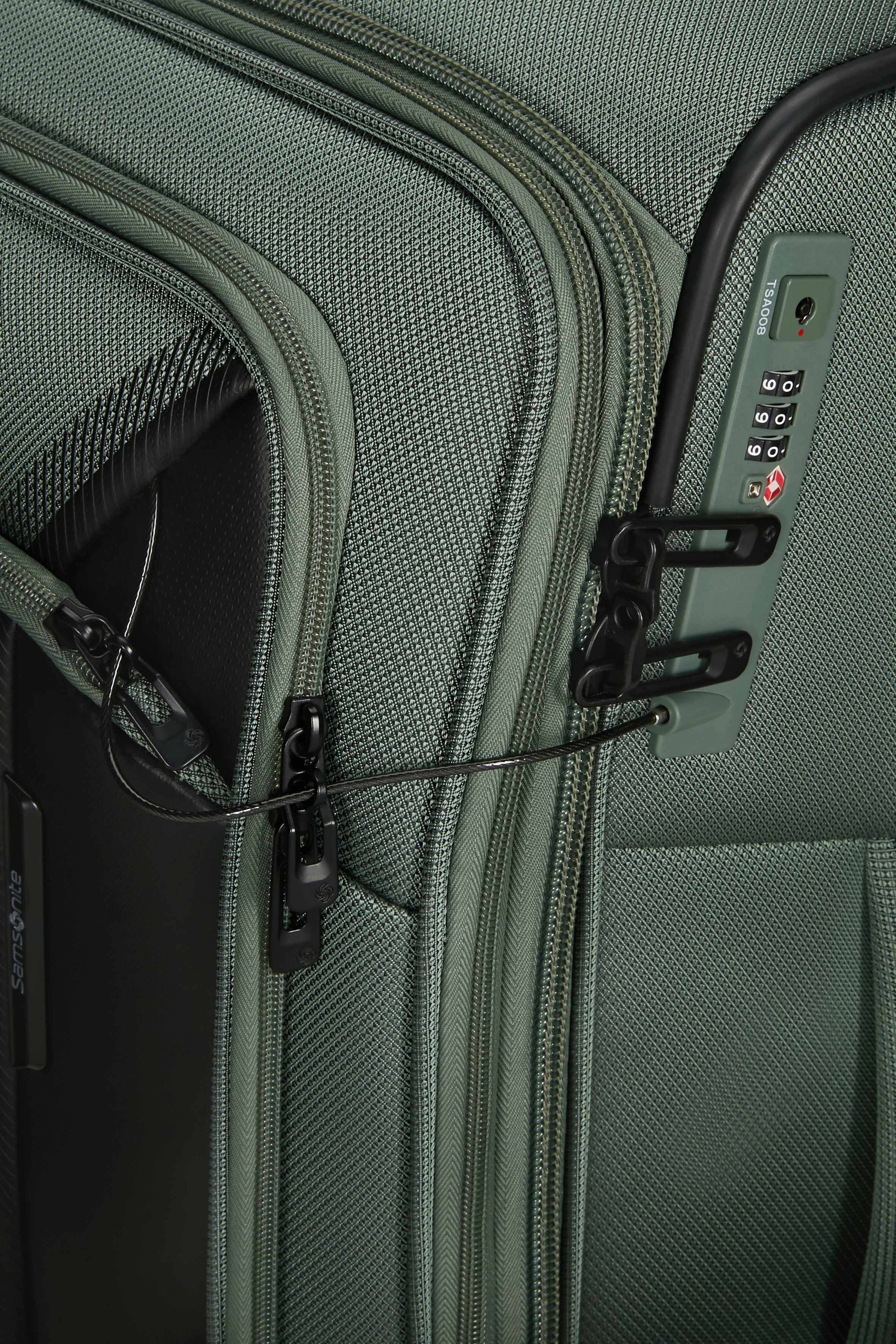 Samsonite Respark 67cm Expandable Spinner - Image 60