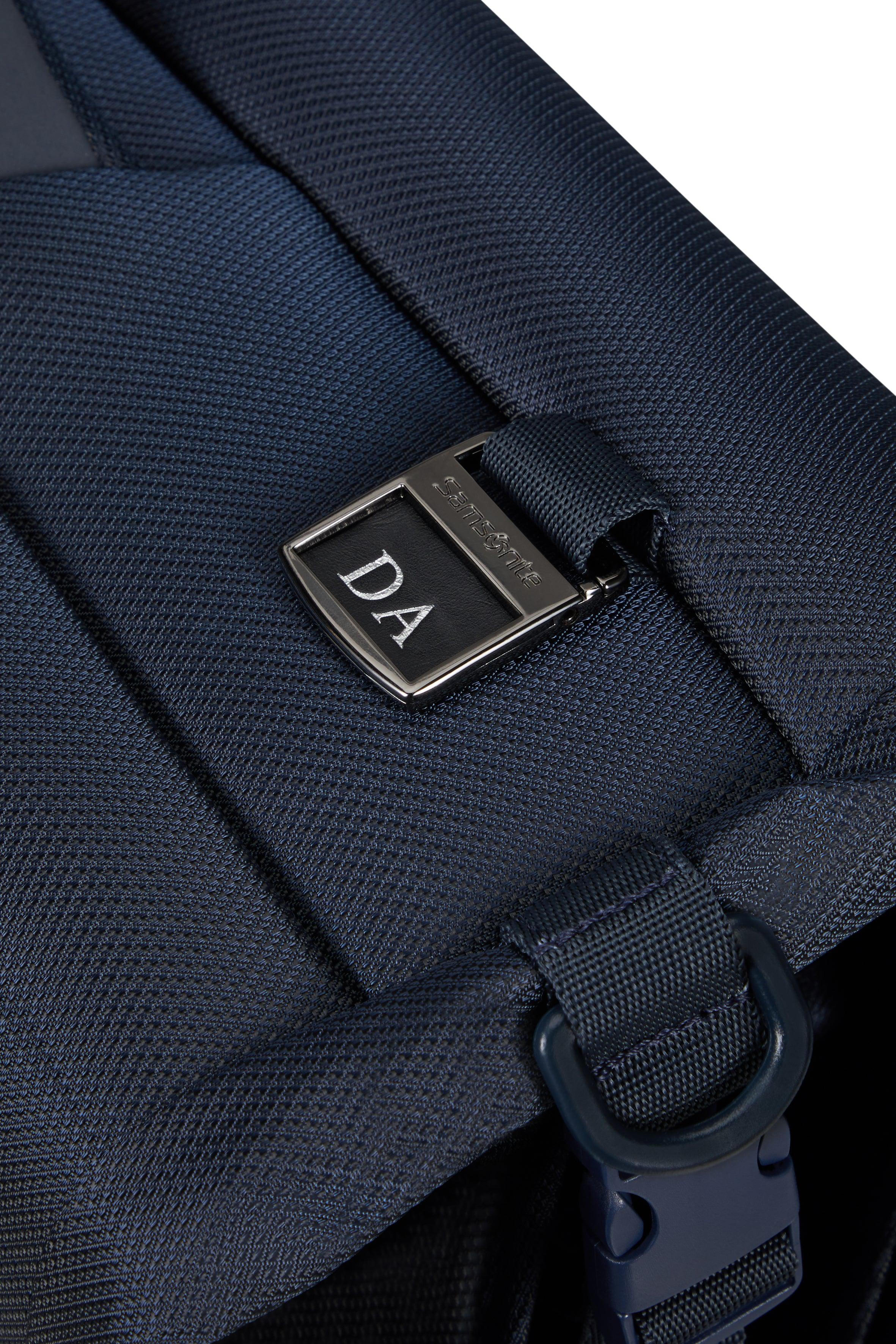 Samsonite Respark Garment Bag Tri-Fold - Image 13