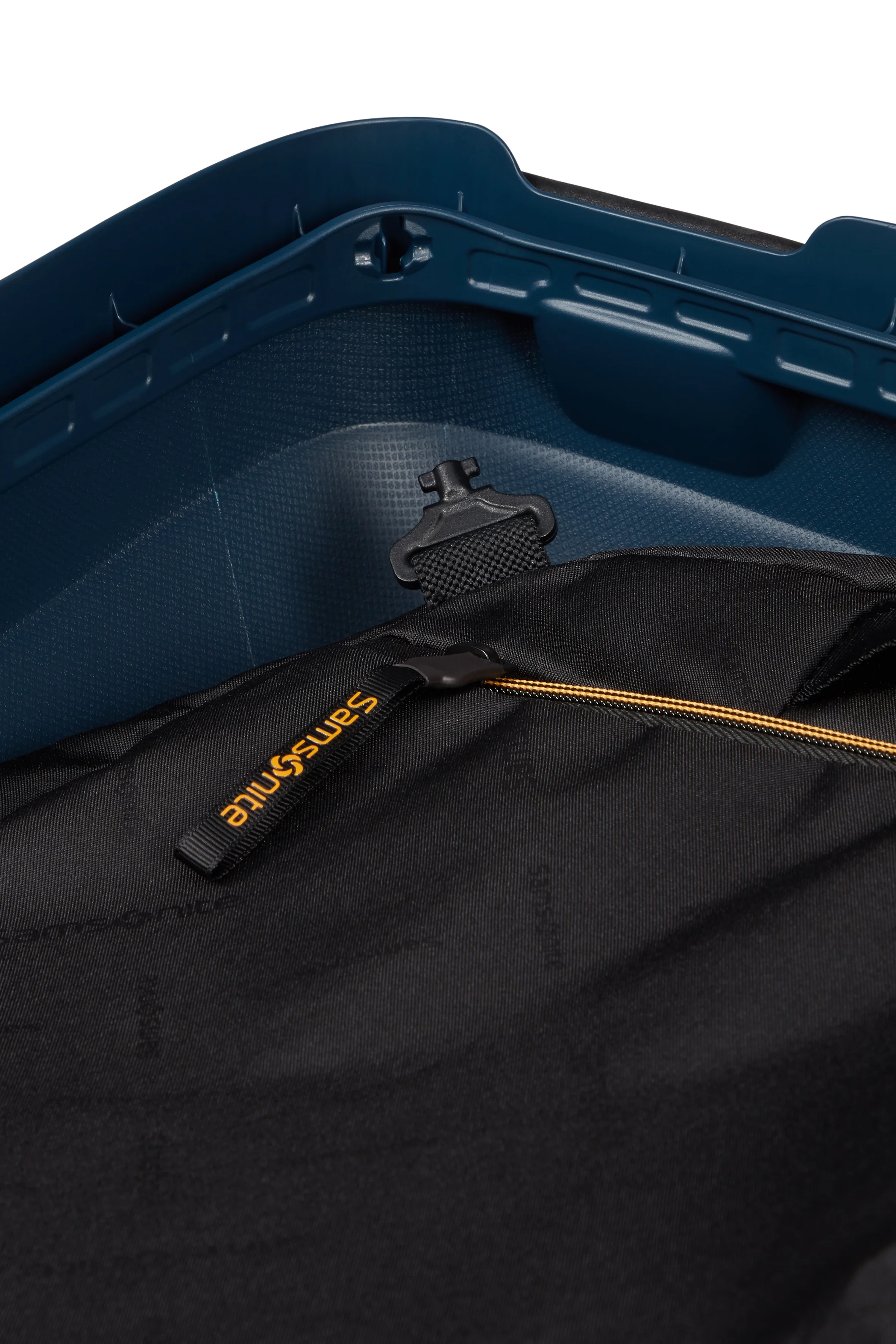 Samsonite Essens 55cm - Cabin Spinner - Image 15