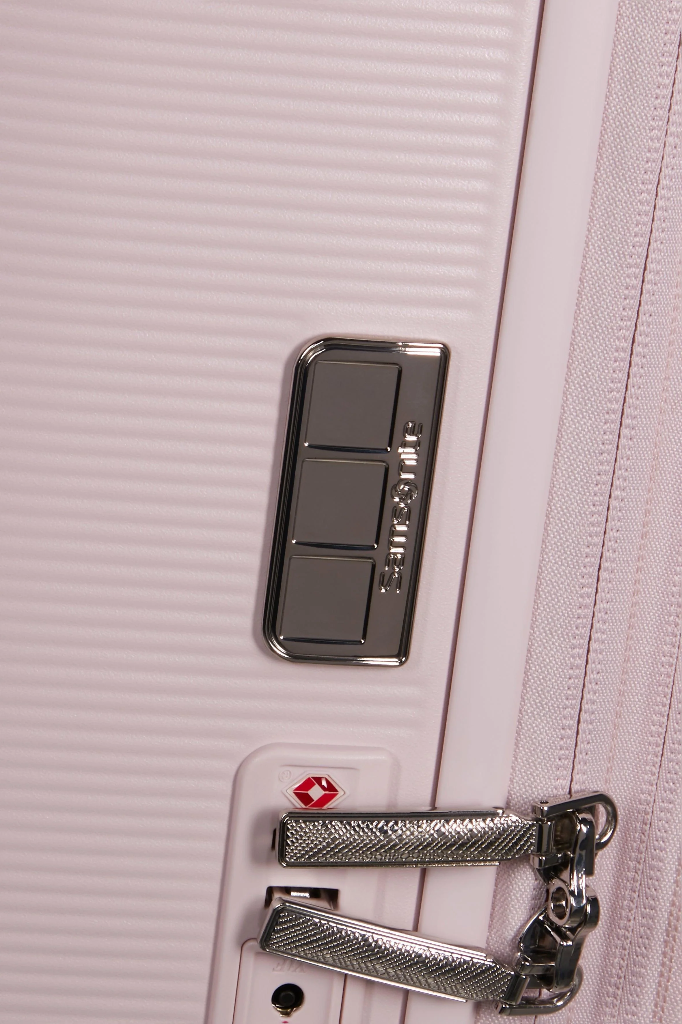 Samsonite Image 69cm Expandable Spinner - Image 53