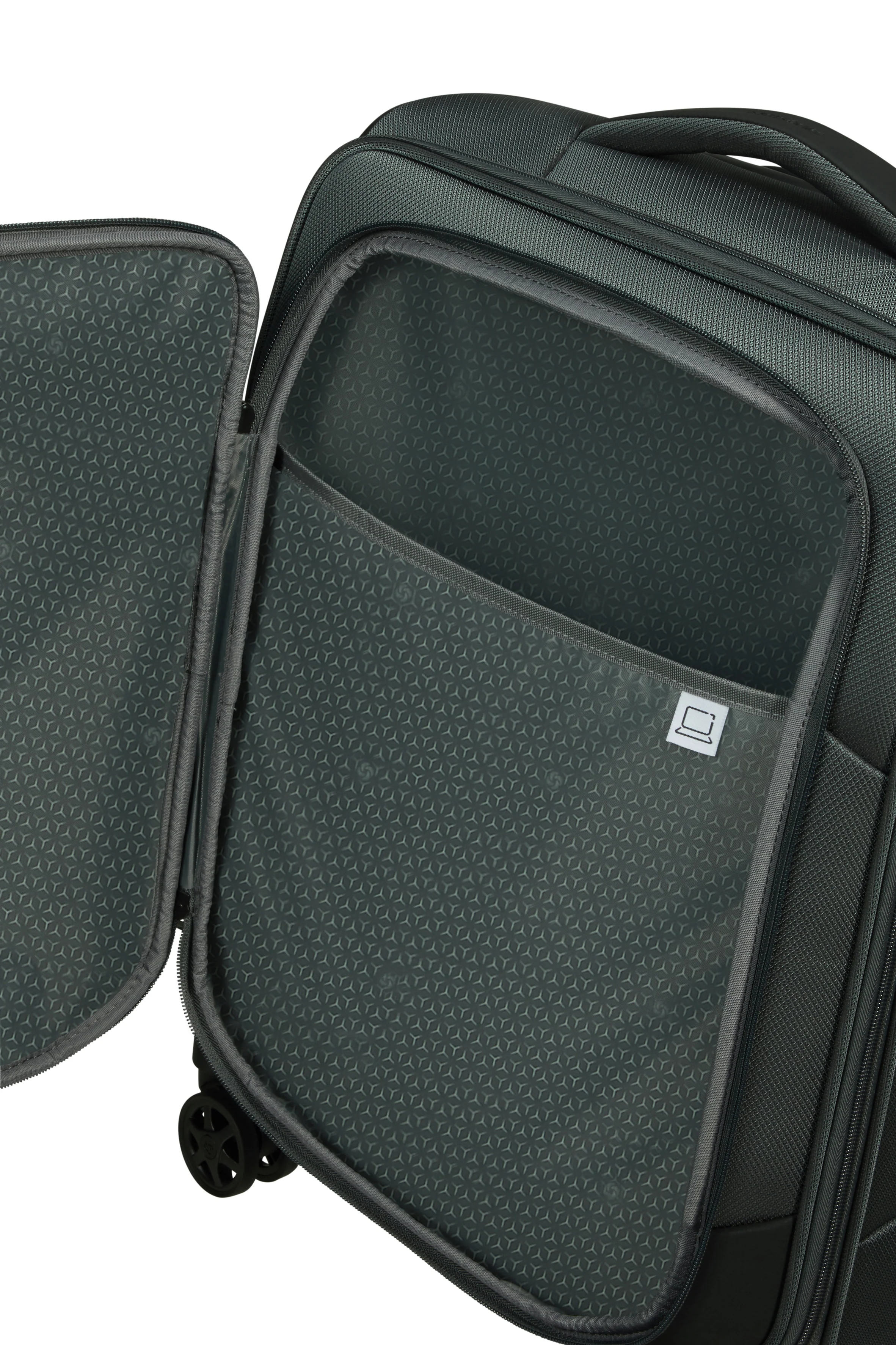 Samsonite Respark 79cm Expandable Spinner - Image 34