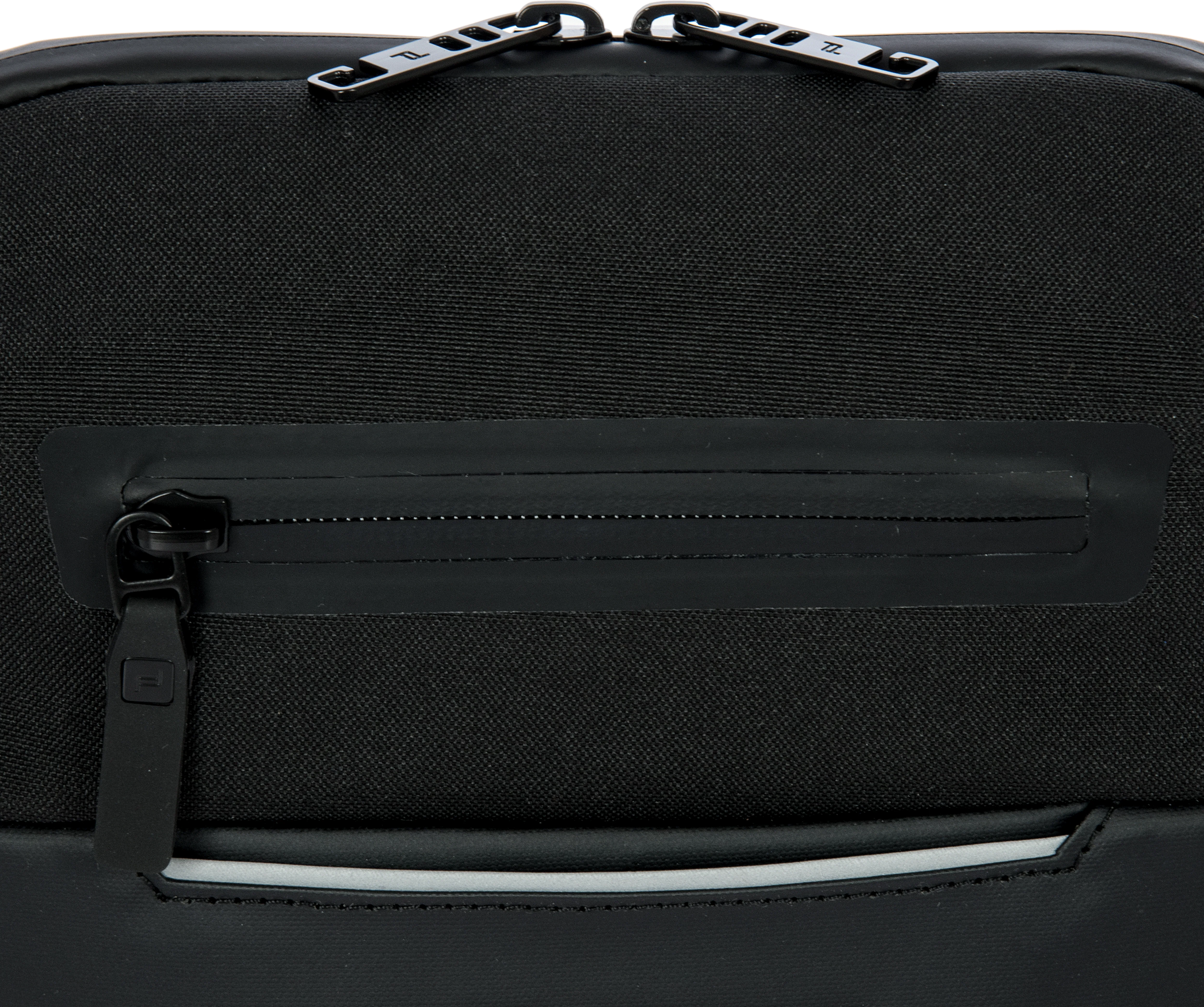 Porsche Design Urban Eco Shoulder Bag S - Image 9