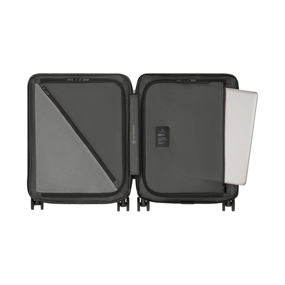 Victorinox Airox Advanced Spinner 55cm - Cabin - Image 12