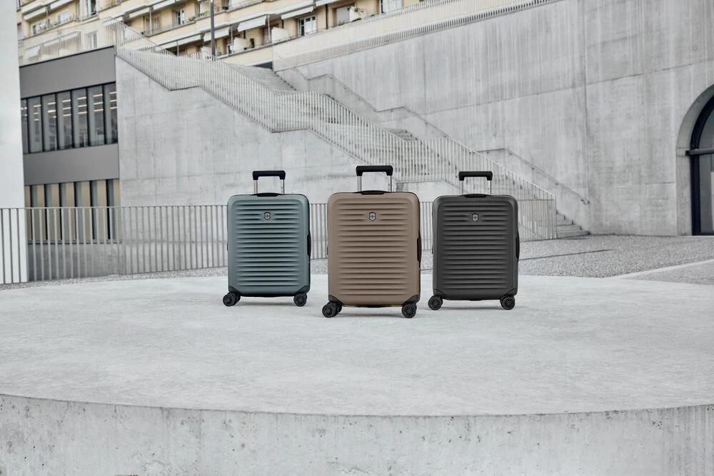 Victorinox Airox Advanced Spinner 55cm - Cabin - Image 15