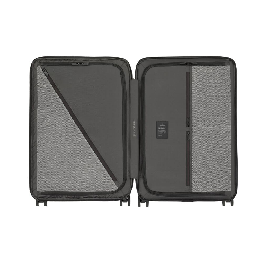 Victorinox Airox Advanced Spinner 69cm - Medium - Image 24