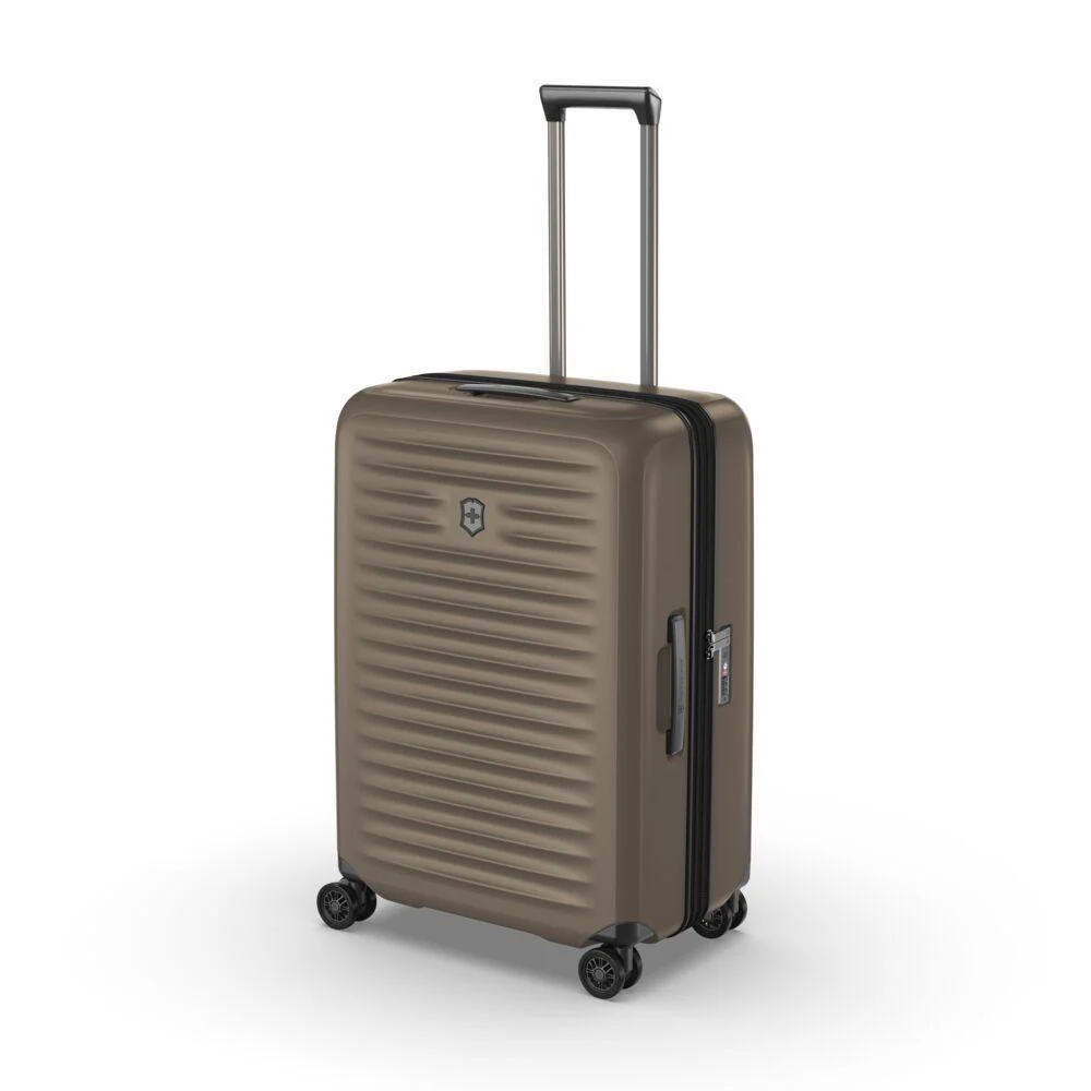 Victorinox Airox Advanced Spinner 69cm - Medium - Image 32
