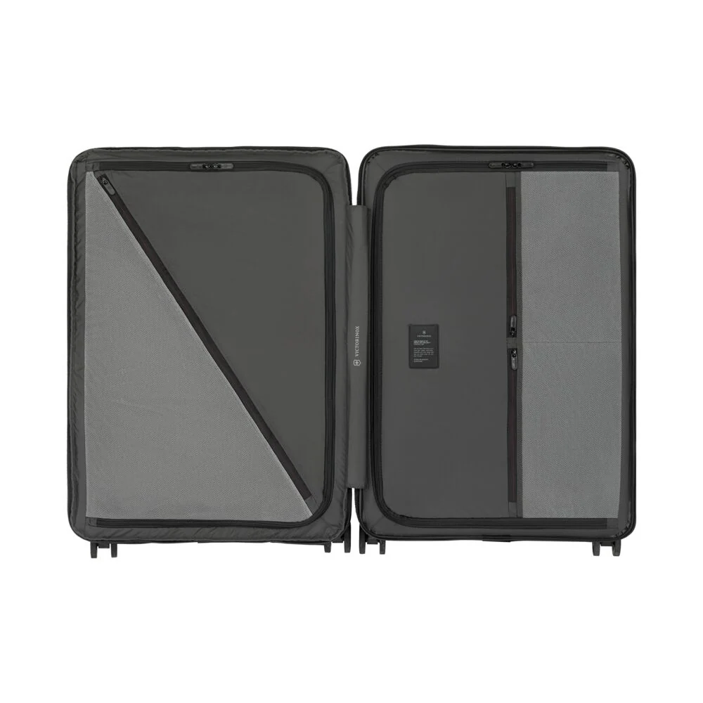 Victorinox Airox Advanced Spinner 75cm - Large - Image 20