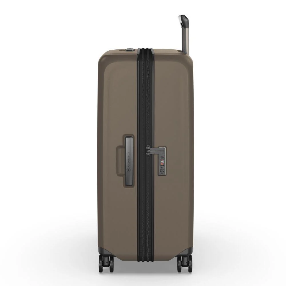 Victorinox Airox Advanced Spinner 75cm - Large - Image 21