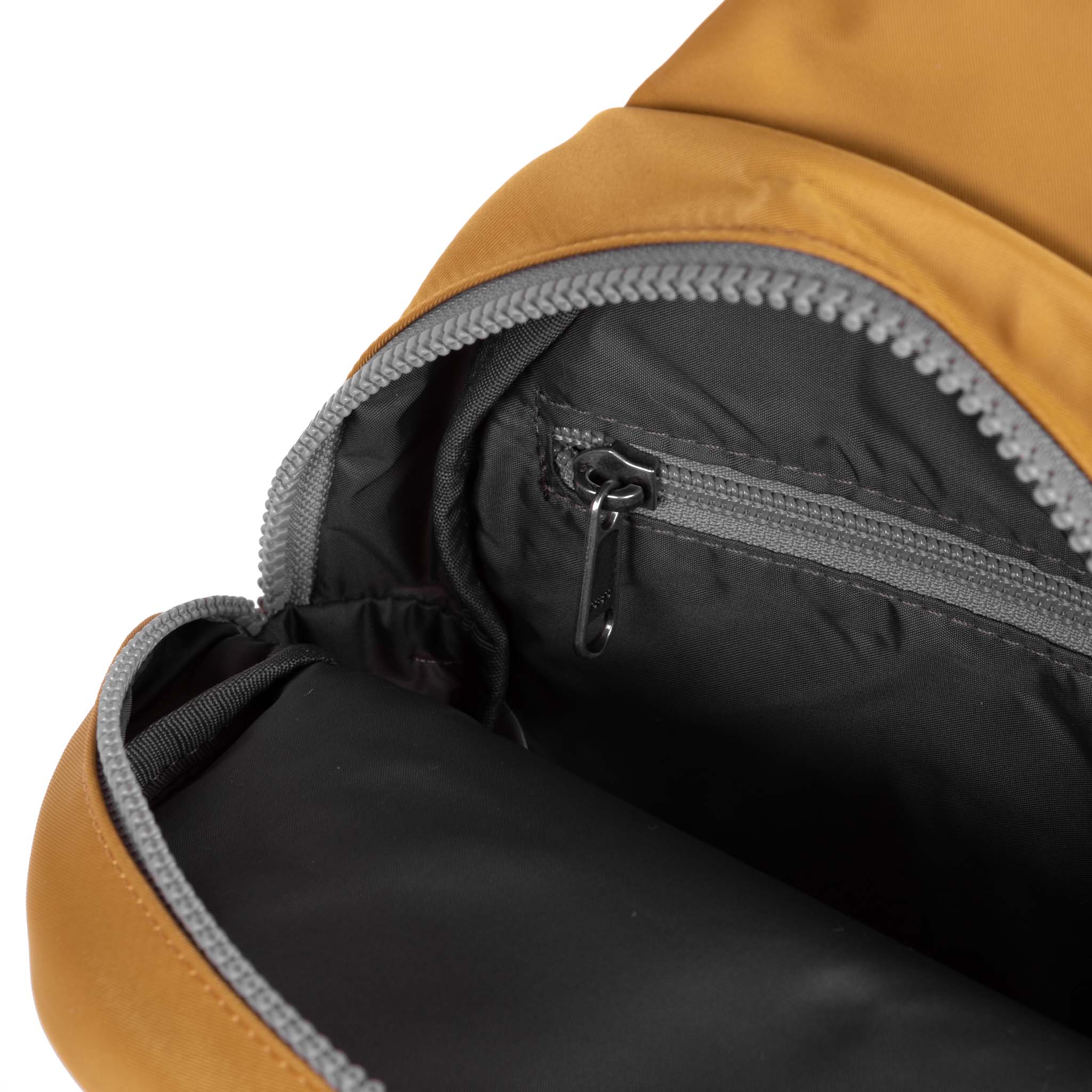 Roka Willesden B Scooter Bag Sustainable Nylon - Image 22