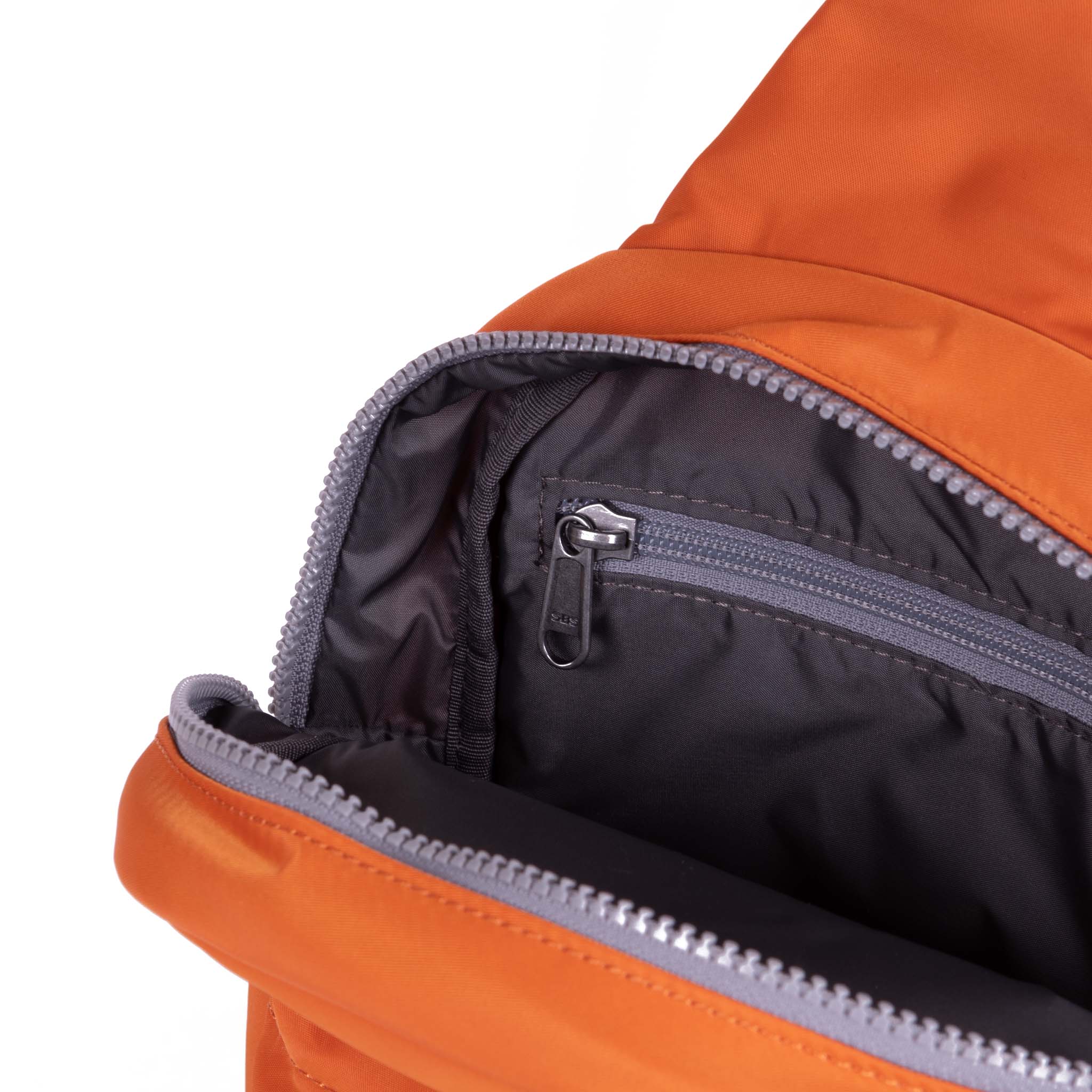 Roka Willesden B Scooter Bag Sustainable Nylon - Image 27