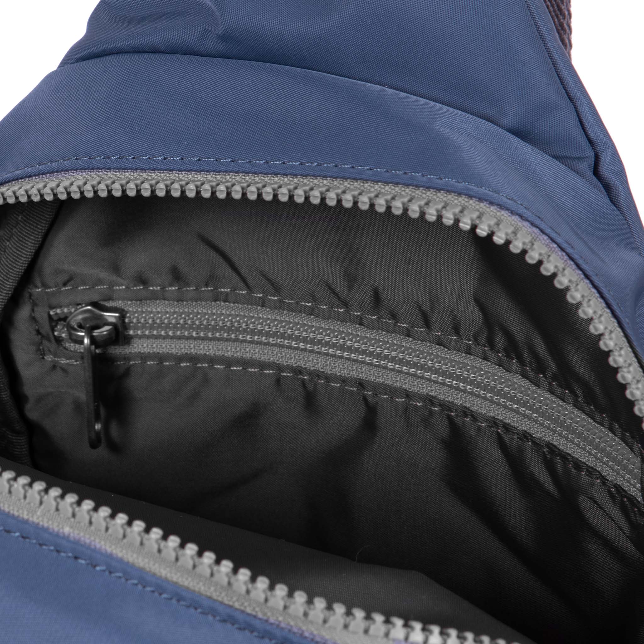 Roka Willesden B Scooter Bag Sustainable Nylon - Image 7