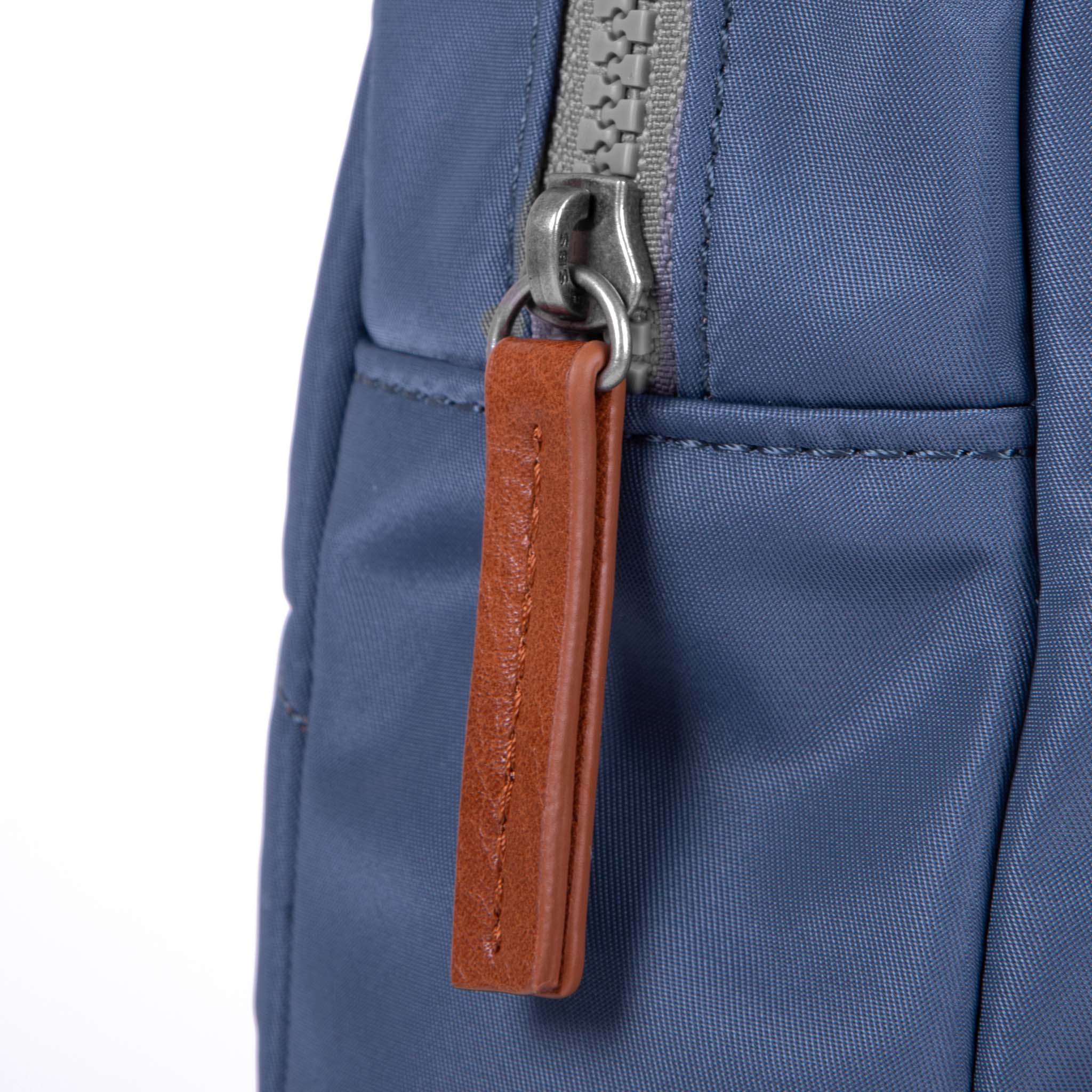 Roka Willesden B Scooter Bag Sustainable Nylon - Image 8