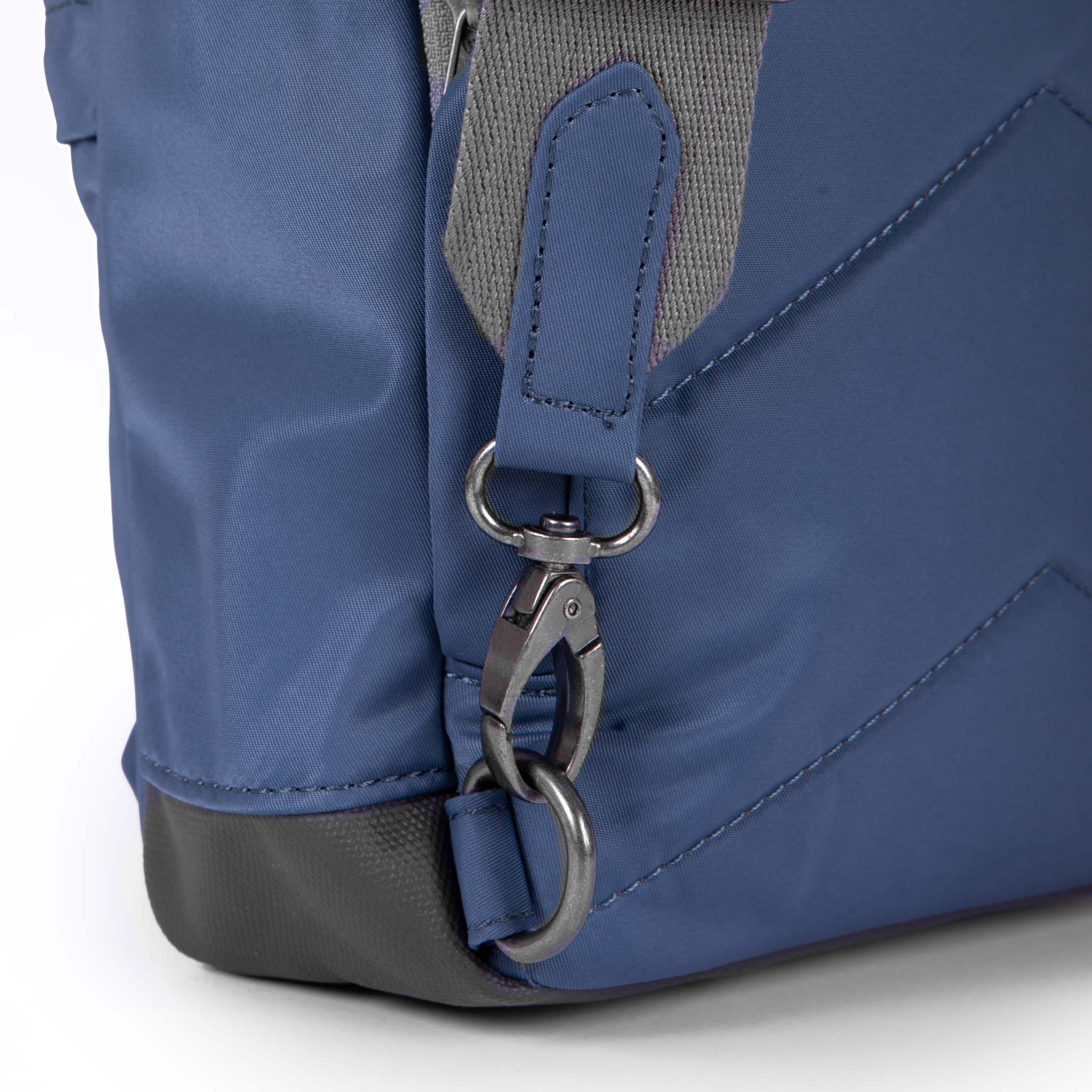 Roka Willesden B Scooter Bag Sustainable Nylon - Image 9